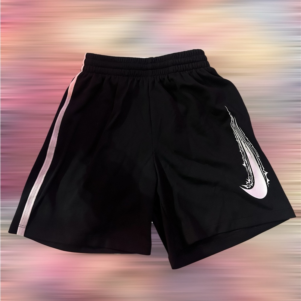 NIKE Swoosh Black Mesh Shorts